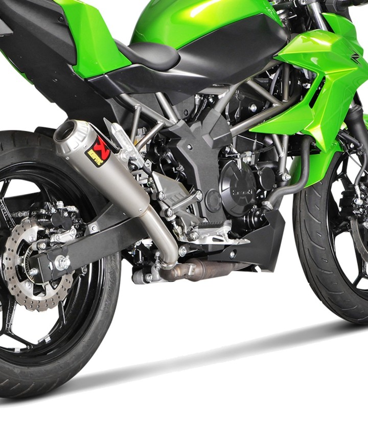 Escape Akrapovič en Titanio para Kawasaki Ninja 125 / Z 125 (19-24), Ninja 250 SL / Z 250 SL (15-17) S-K2SO8-CUBT