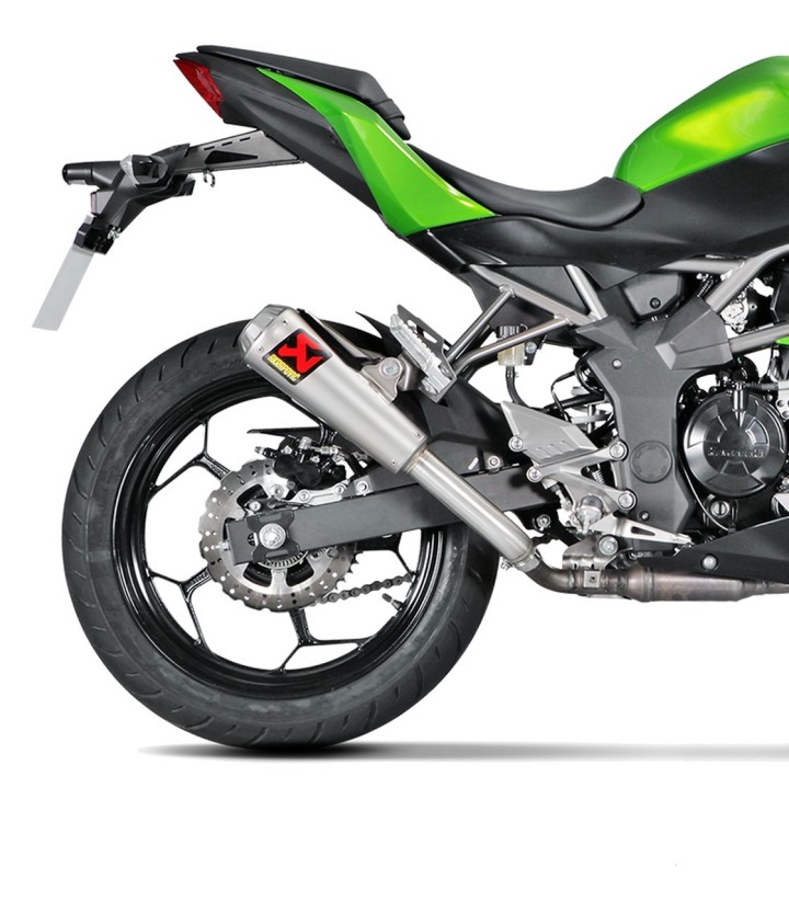 Scarico Akrapovič in titanio per Kawasaki Ninja 125 / Z 125 (19-24), Ninja 250 SL / Z 250 SL (15-17) S-K2SO8-CUBT