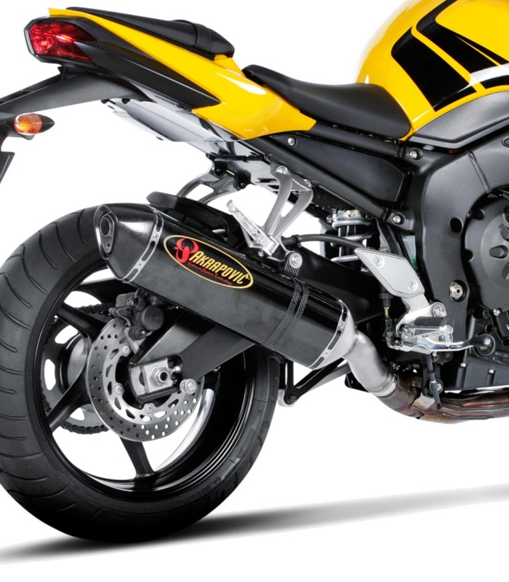 Escape Akrapovič em carbono para Yamaha FZ1 - Fazer 1000 (06-15) S-Y10SO7-HRC