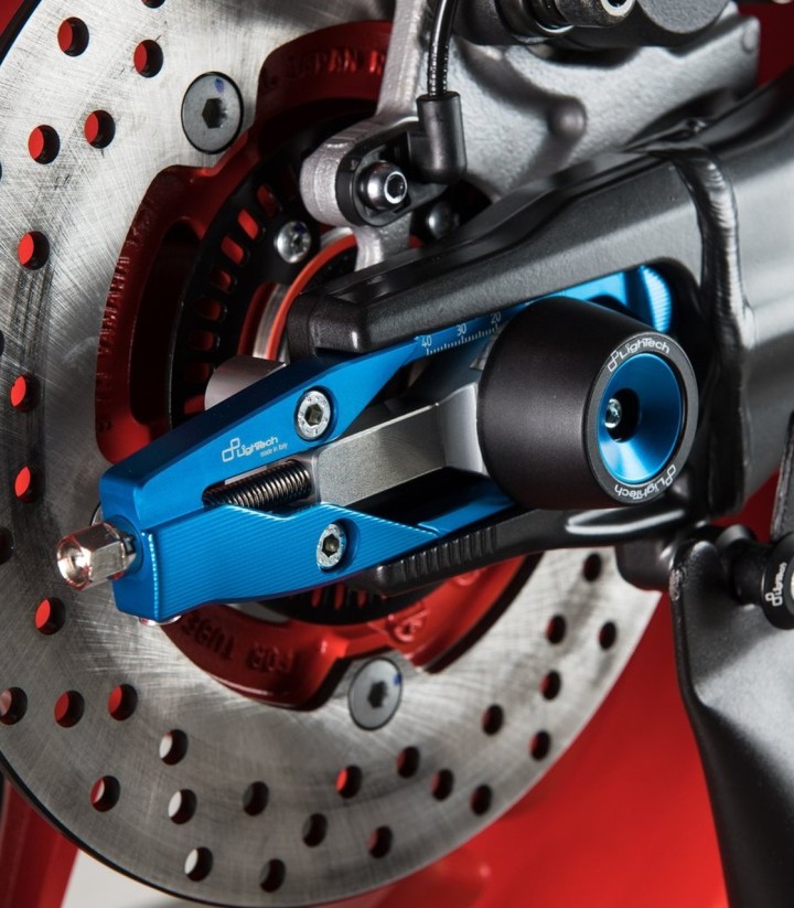 Tendicatena LighTech blu cobalto per Yamaha MT 09 (21-25), MT 09 Tracer (21-24), R9 (25), XSR 900 (21-25) TEYA010COB