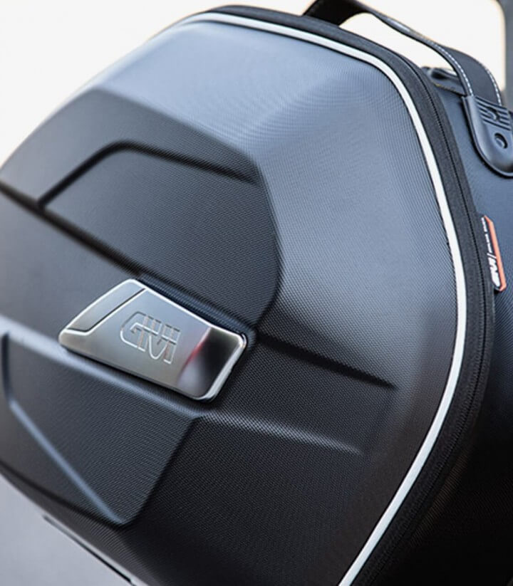 Seitenkoffer WL900 Weightless in der Farbe Schwarz von Givi