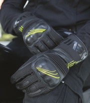 Hevik Helios_R Gloves color Black & Fluor Yellow