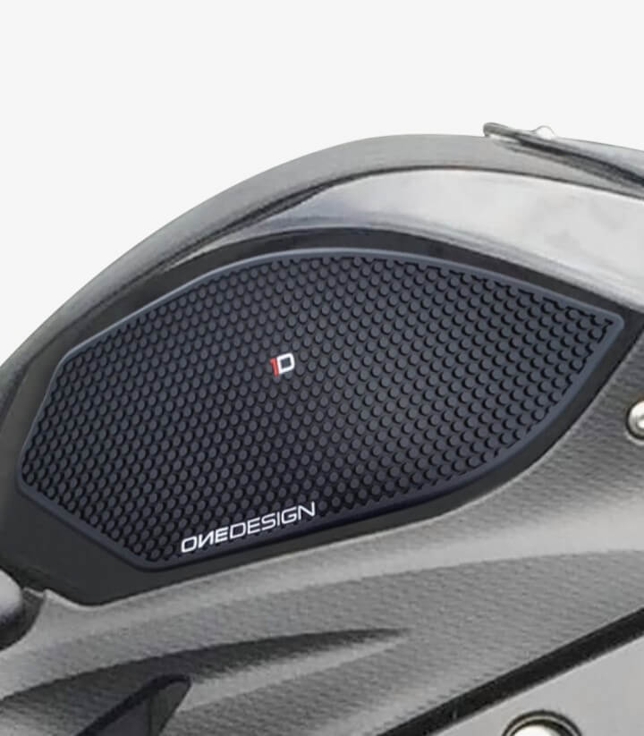 Seitliches Tankpad BMW S1000R (14-20), S1000RR (09-18) in der Farbe Schwarz von Puig 20065N