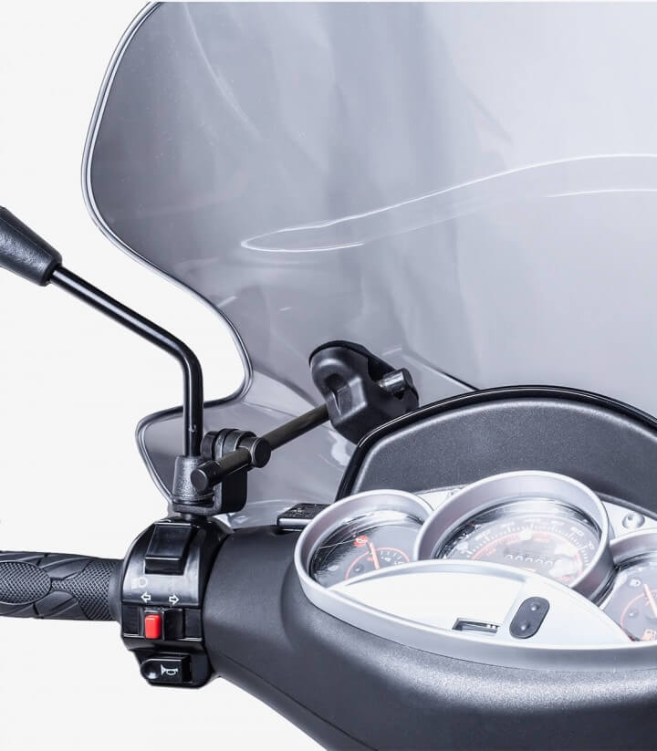 Parabrisas Puig modelo City Touring para scooters color Ahumado