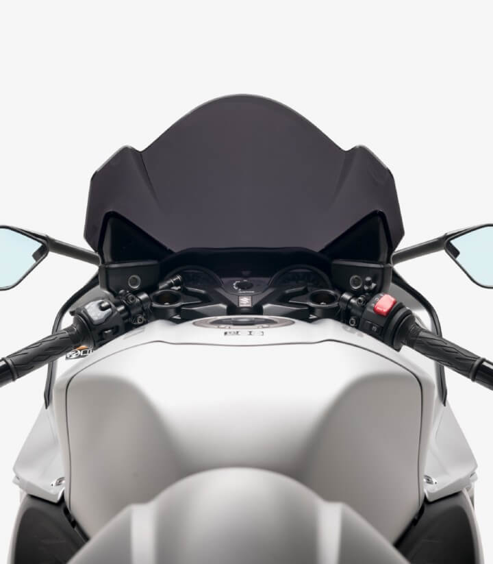 100% Carbon Fiber Heel Guards Plate Cover For Suzuki GSX1300R Hayabusa 2021-2024