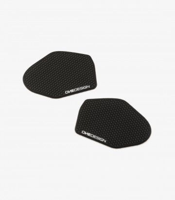 Seitliches Tankpad Kawasaki Ninja 650 (17-23), Z400 (19-20, 23), Z650 (17-23) in der Farbe Schwarz von Puig 20738N