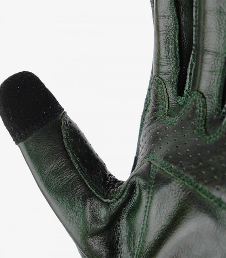 Summer man Pilot II Gloves from By City color green