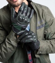 Summer man Tokio Gloves from By City color green