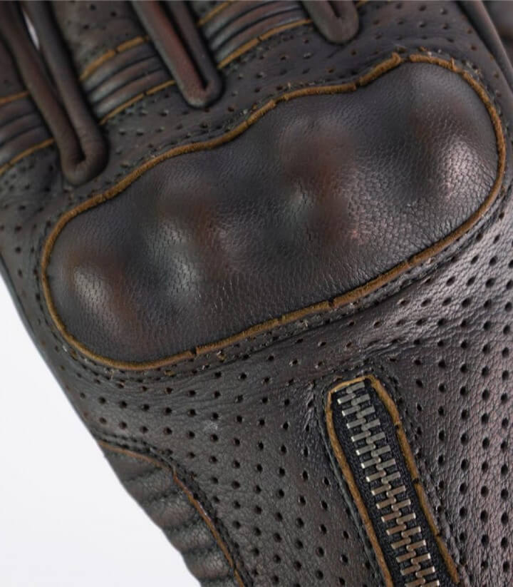 Summer man Amsterdam Gloves from By City color dark brown