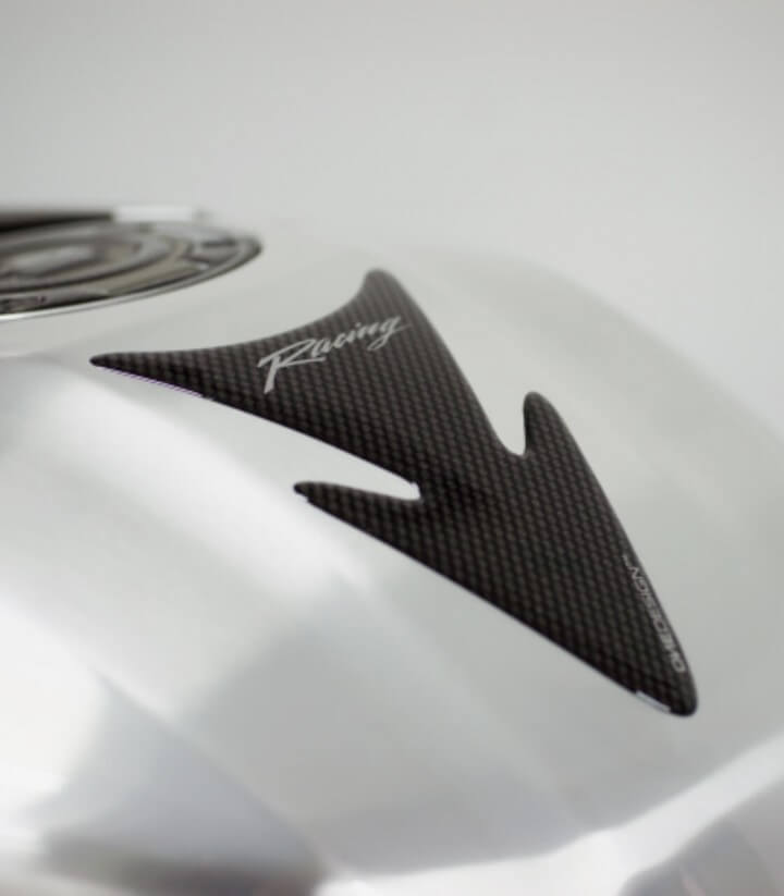 Tankpad Arrow in der Farbe Carbon von Puig 2774C