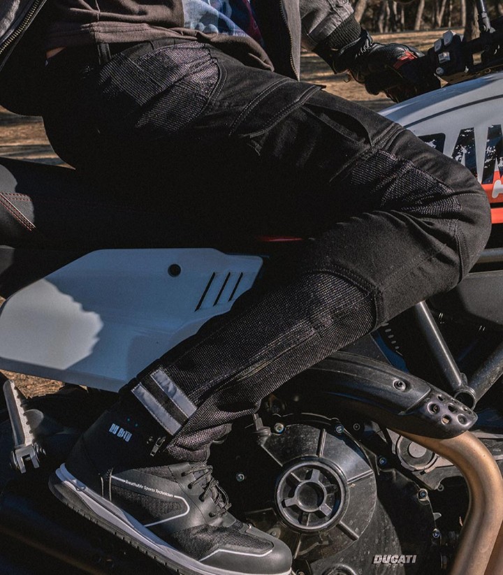 Pantalones de Hombre By City Arabia negro