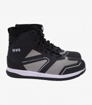 By City Cleveland black & white unisex motorcycle boots
