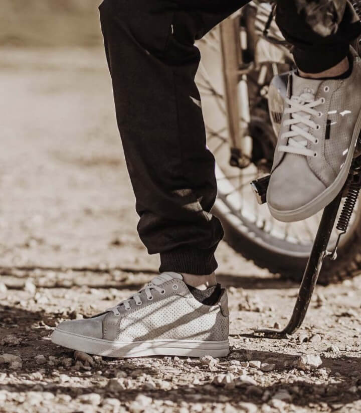 Unisex-Motorradstiefel By City Sneakers Drilled 12+1 Weiß