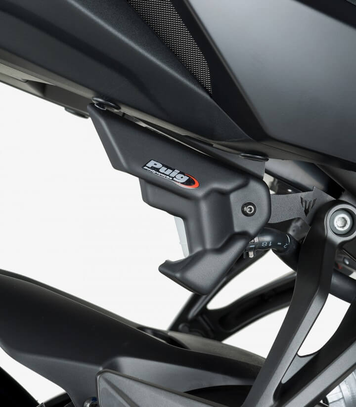 Deckel Puig für den Bremsflüssigkeitsbehälter hinten in Mattschwarz 8542J für Yamaha MT-09 Tracer (15-17), Tracer 900 (18-20), T