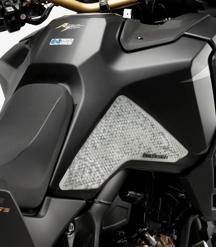 Seitliches Tankpad Honda CRF1100L Africa Twin Adventure Sports (20-23) in der Farbe Klar von Puig 21304W