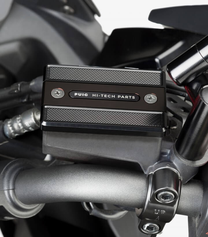 Deckel Puig für den Flüssigkeitsbehälter (Bremse) in der Farbe Schwarz 9267N für several Yamaha models