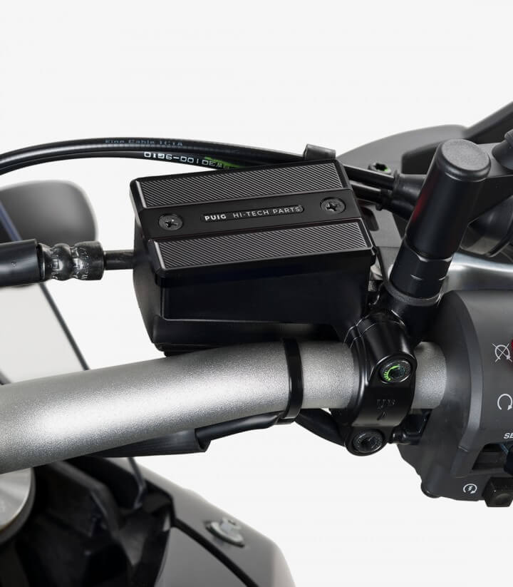 Deckel Puig für den Flüssigkeitsbehälter (Bremse) in der Farbe Schwarz 9267N für several Yamaha models