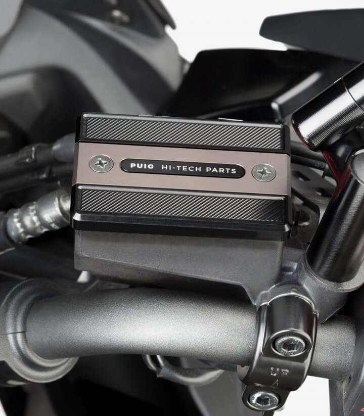 Deckel Puig für den Flüssigkeitsbehälter (Bremse) in der Farbe Silber 9267P für several Yamaha models