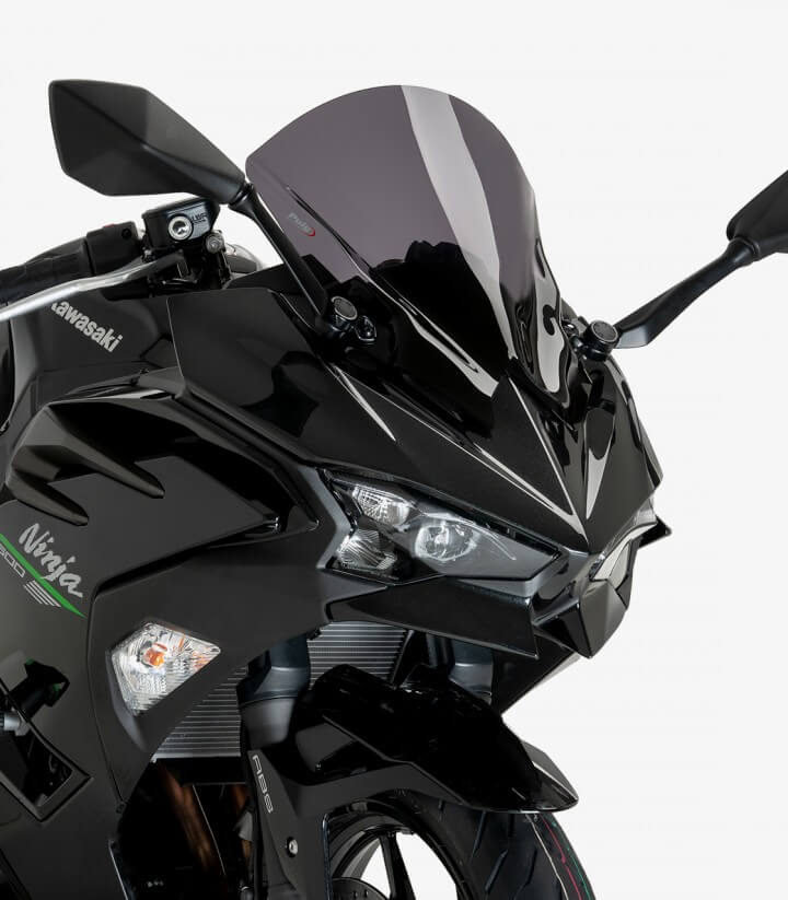 Windschild Puig Z-Racing Kawasaki Ninja 500 (24-26) Dunkel getönt 22015F
