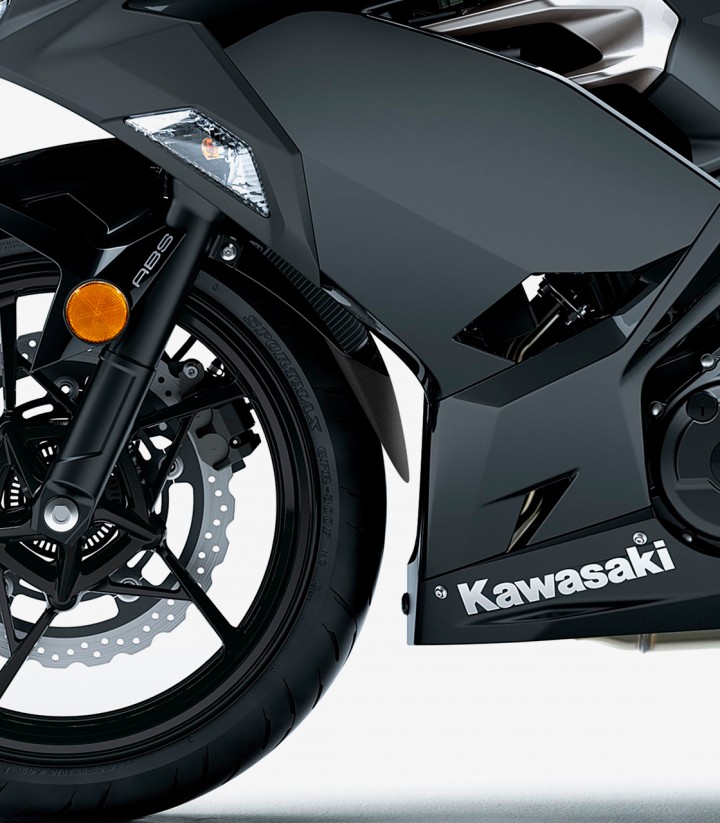 Faldón guardabarros delantero Puig 1940N para Kawasaki Ninja 400 (2018 - 2024), Z400 (2019 - 2020)