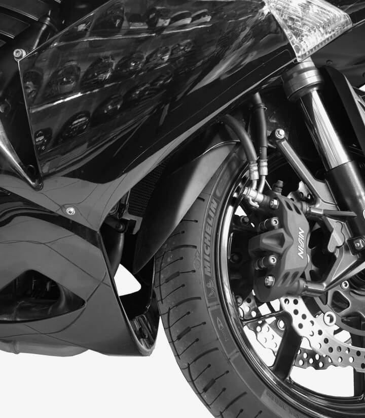 Schmutzfänger vorderer Kotflügel Puig 6163N für Kawasaki GTR1400 (07-17), ZZR1400 (06-20)