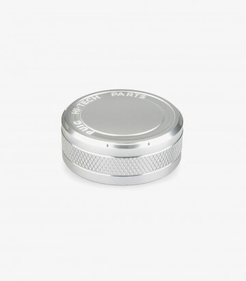 Tapa depósito líquido freno trasero Puig color Plateado 21718P para varios modelos de Yamaha, Triumph, Kawasaki, Voge y Husqvarn
