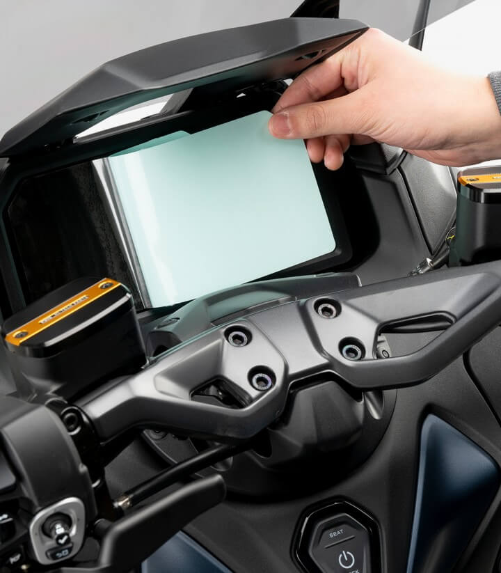 Protector de Dashboard Puig para Yamaha T-MAX 560 / Tech Max (22-24), Tracer 9 GT Plus (23-24) 21554W