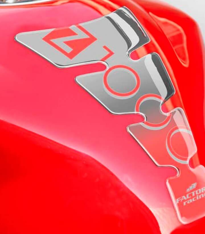 Protector depósito Kawasaki Z1000 Puig Spirit Plateado 4479P
