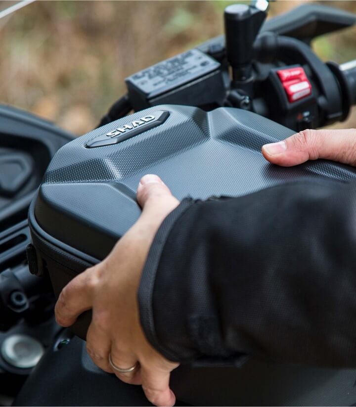 SHAD Click System Tankrucksack E09CL