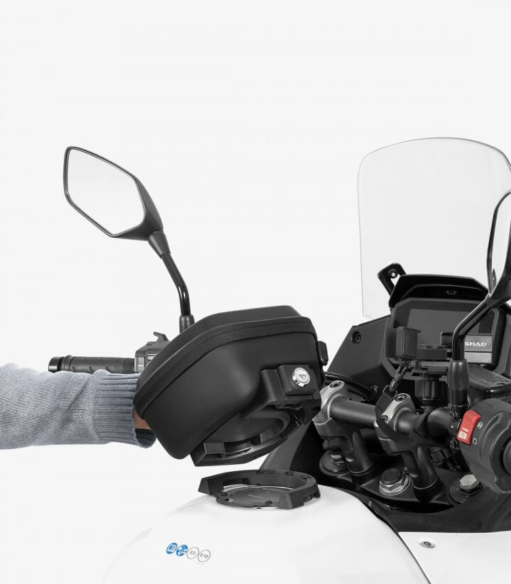 SHAD Click System Tankrucksack-Befestigungskit R010CS für Royal Enfield Guerrilla 450 (24-26)