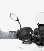Kit fijación bolsa SHAD Click System T012CS para varios modelos de Voge y Moto Guzzi