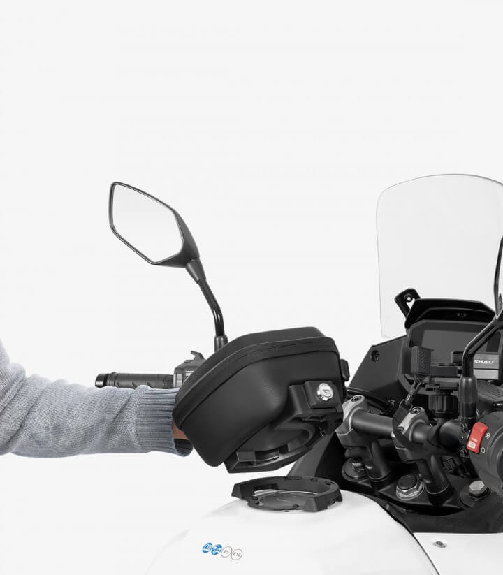 Kit fijación bolsa SHAD Click System W010CS para varios modelos de BMW