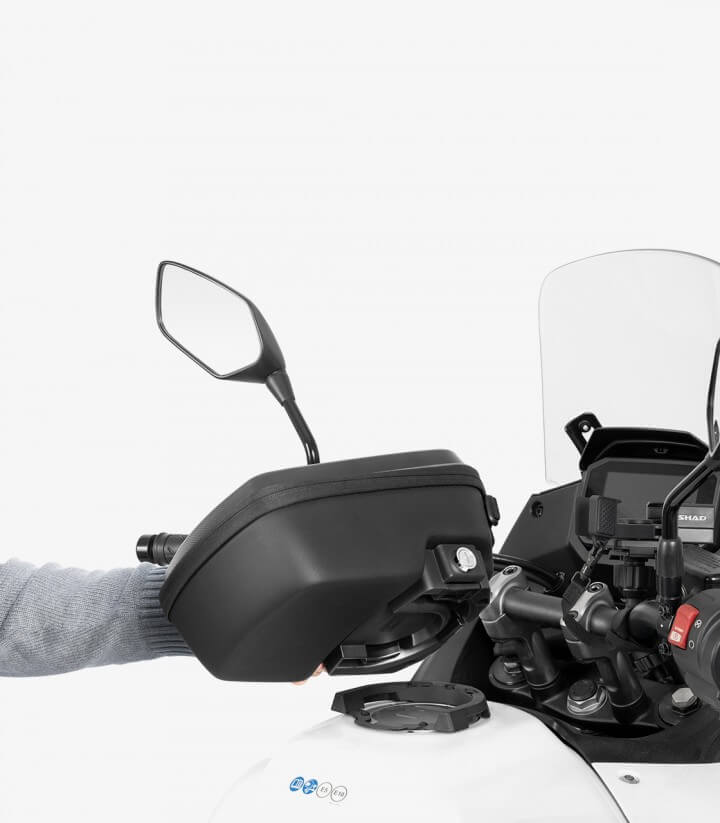 Kit fijación bolsa SHAD Click System W010CS para varios modelos de BMW