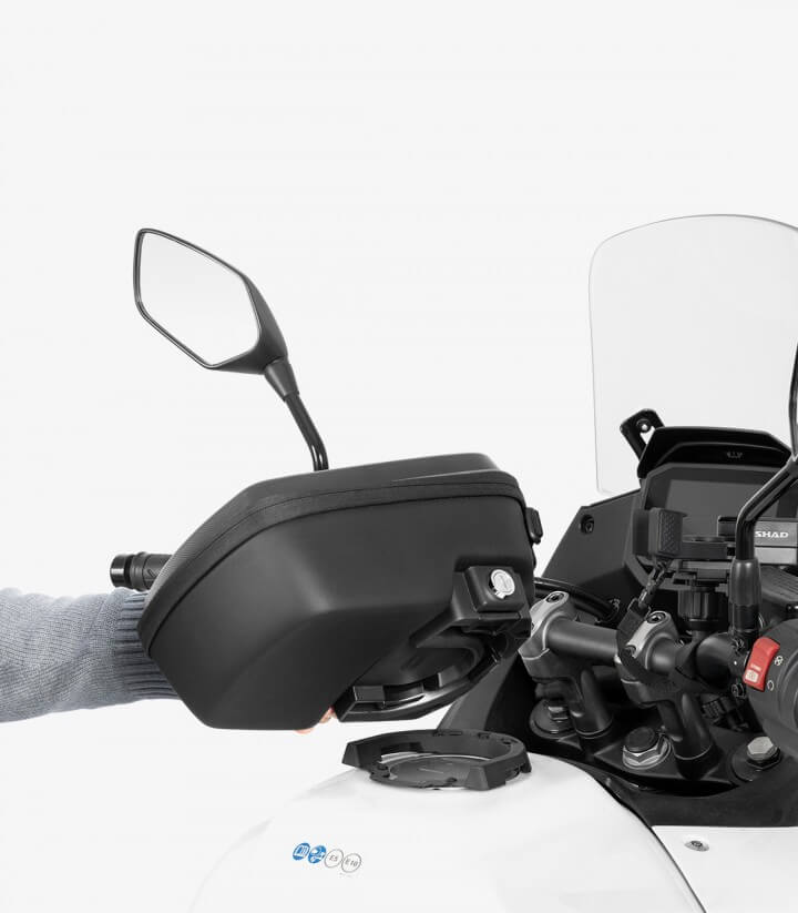 Kit fijación bolsa SHAD Click System Y014CS para Yamaha Tenere 700 (19-24)