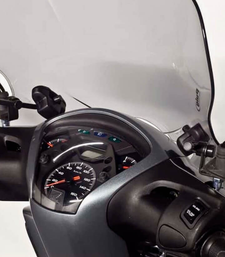 Parabrisas Puig modelo City Touring Honda SH125/150i color Ahumado
