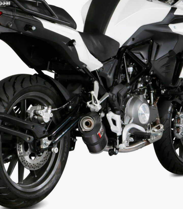 Escape MIVV Oval Carbono para Benelli TRK 502 (17-25) E.003.L3C 
