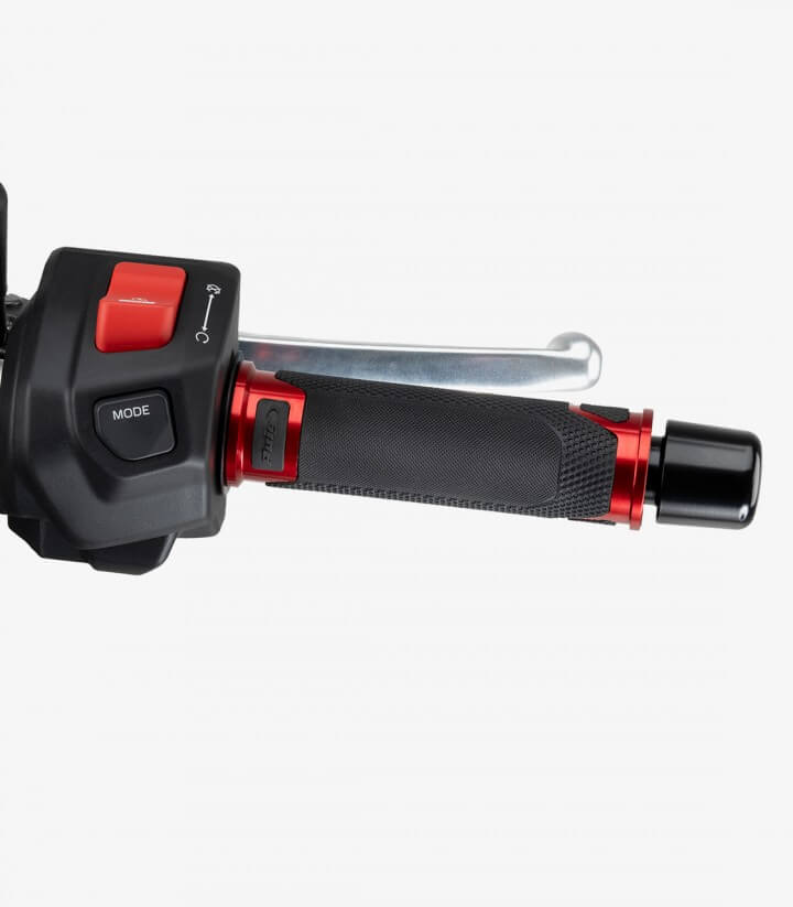 Puños de moto Revving color Rojo de Puig 22271R