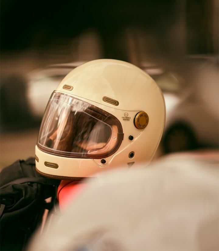 Casco Integral By City Roadster III Crema