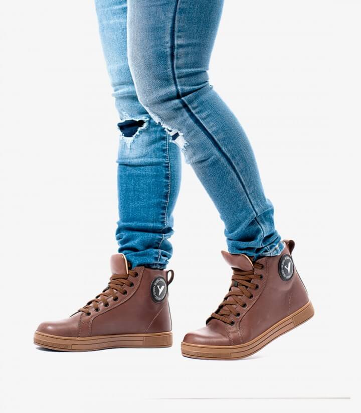 By City Tradition Winter Unisex Brown Boots