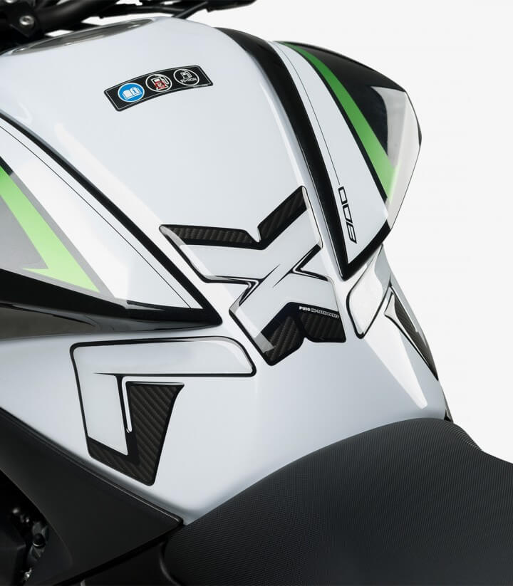 Tankpad Kawasaki Z800 (13-16) Puig Spezifisch Carbon-Optik 8435C