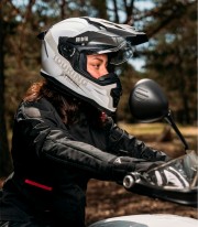 By City Xtreme Full-Face Helmet White
