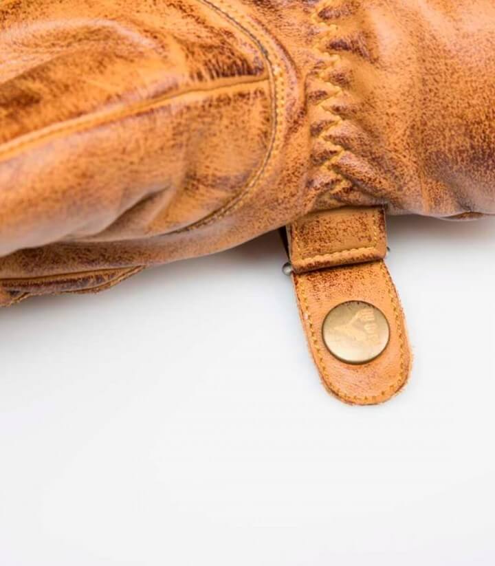 Guantes de invierno de hombre Elegant de By City en color mostaza