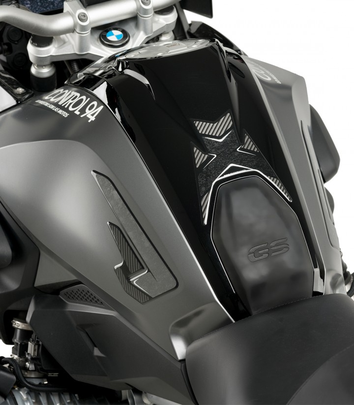 Protector depósito BMW R1250GS (18-24) Puig Símil carbono 3719C 3719C