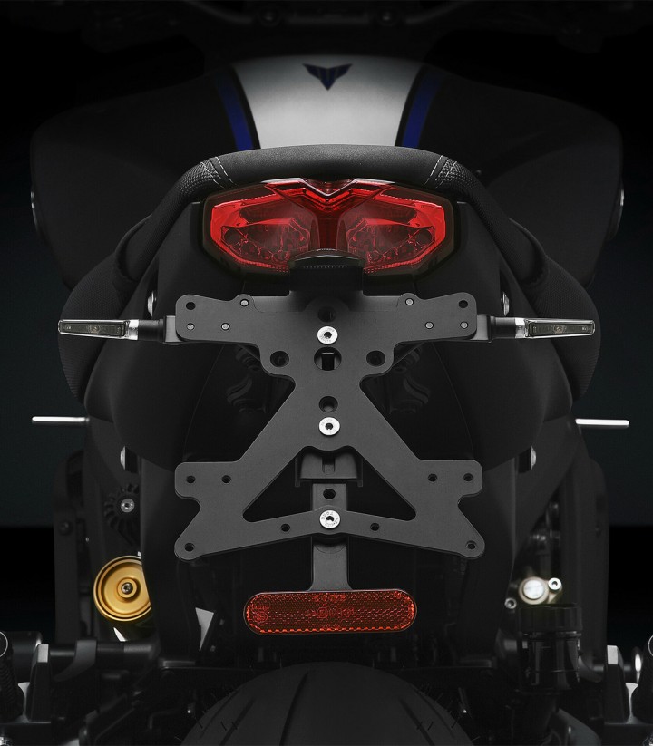 Rizoma License Plate Holder Fox Yamaha MT-09 / SP (21), Yamaha YZF R7 (21-25) PT232B