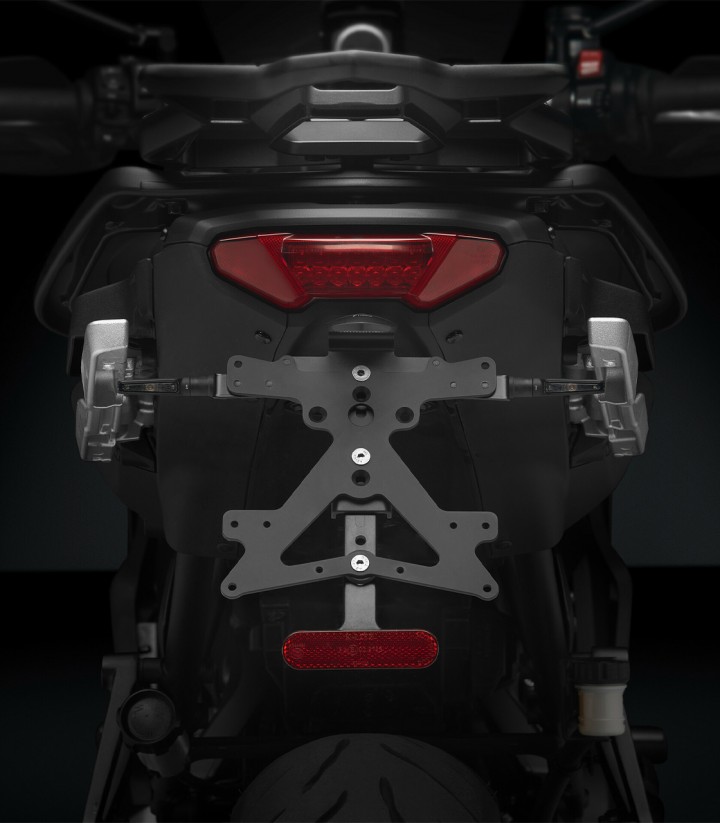 Portamatrículas Rizoma Fox Yamaha Tracer 9 / GT / GT + (21-24) PT234B