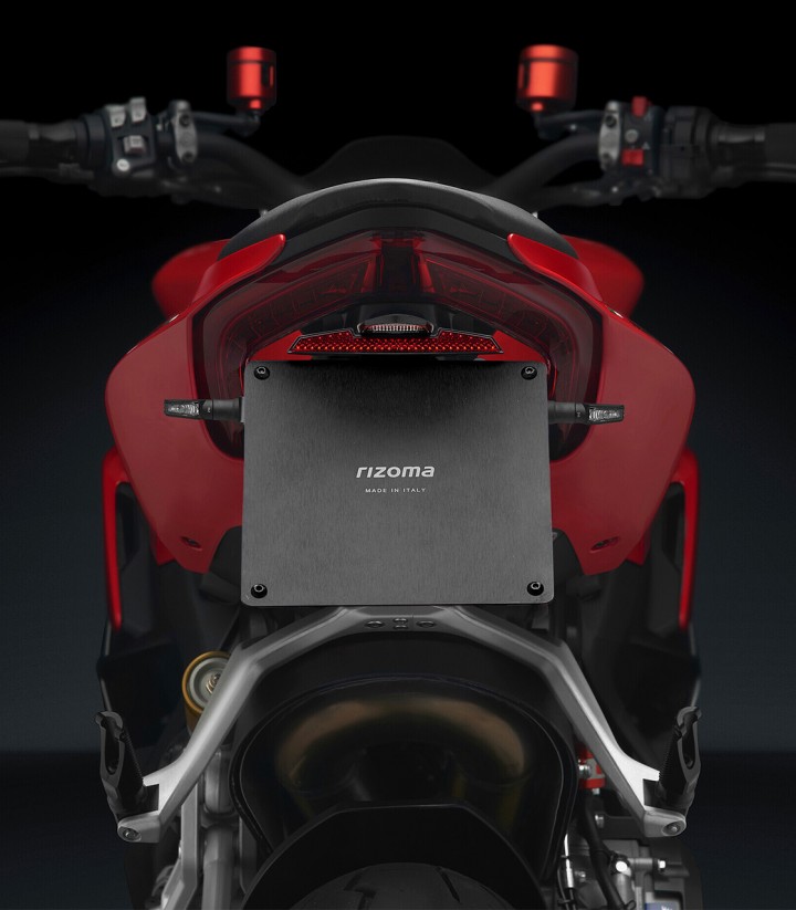 Rizoma License Plate Holder Fox Ducati Panigale (V2/V4) & SF V2 (20-24) PT538B