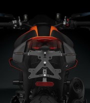 Portamatrículas Rizoma Fox Ducati Hypermotard 698 Mono / RVE (24-25), Ducati Monster 937 (21-25) PT541B