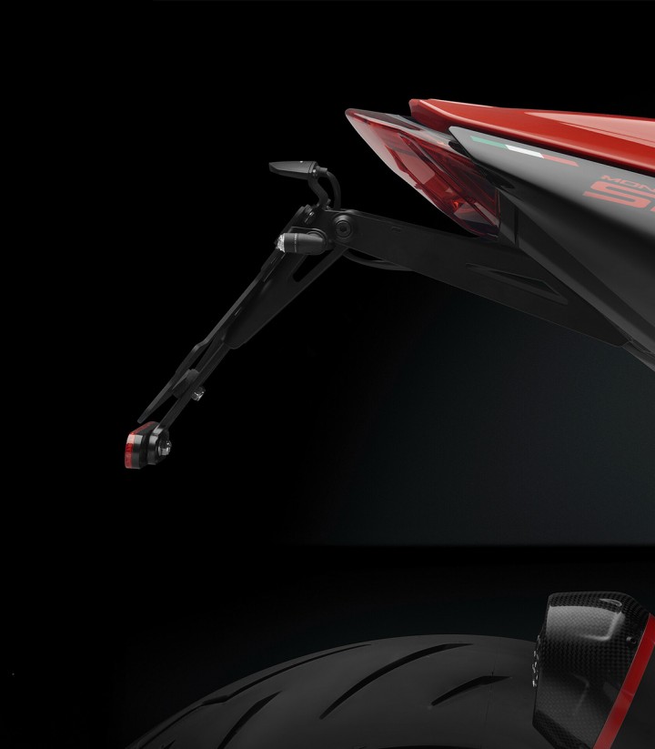 Rizoma Kennzeichenhalter Fox Ducati Hypermotard 698 Mono (24-26), Monster 937 (21-25) PT541B