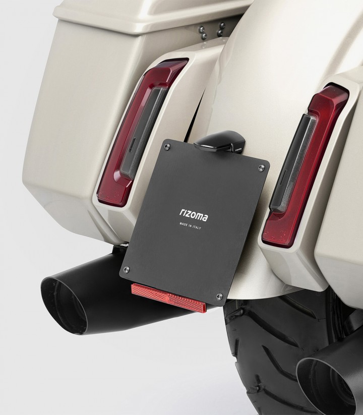 Rizoma License Plate Holder EU American Harley-Davidson Road Glide / Street Glide / CVO (23-25) PT571B