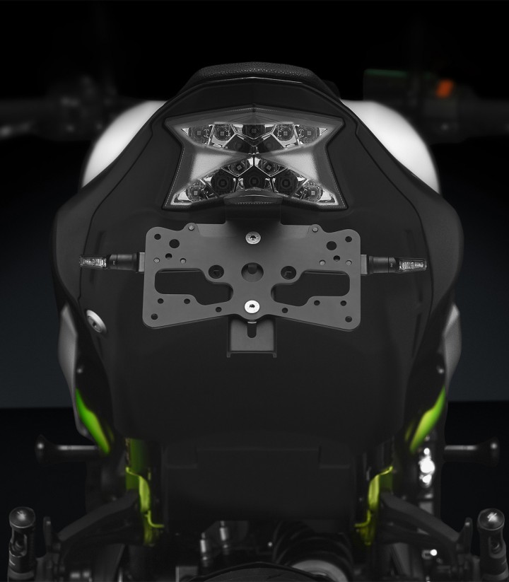Portamatrículas Rizoma Fox Kawasaki Z 900 / A2 / Performance / SE (17-24) PTS322B